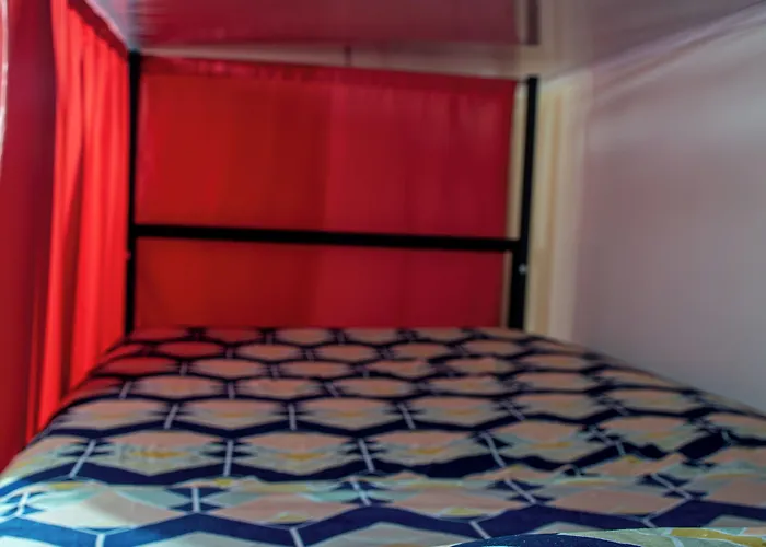 The Backside House - Women Only - * Tamarindo